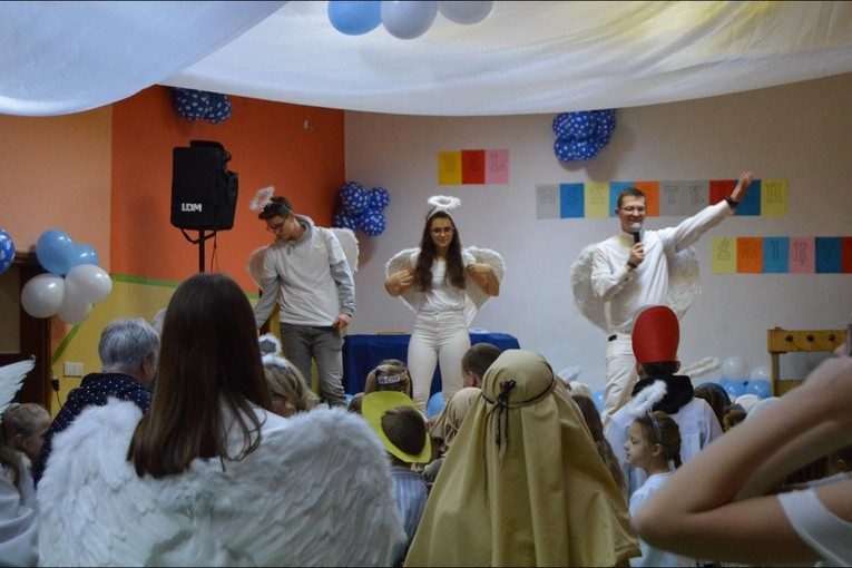 Bal Świętych w Środzie Śląskiej