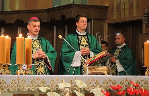 Świętowanie harcerzy ZHR z Niepodległą
