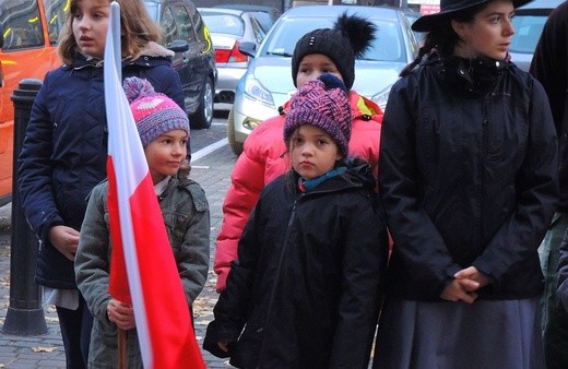 Świętowanie harcerzy ZHR z Niepodległą