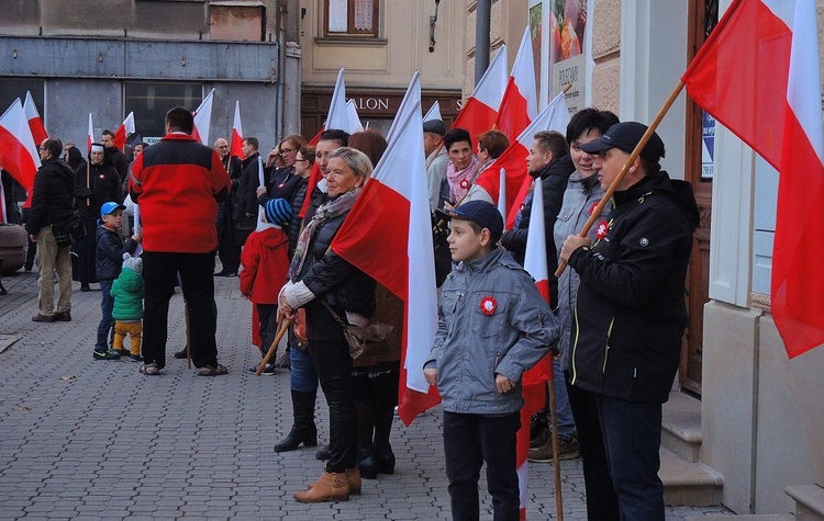 Świętowanie harcerzy ZHR z Niepodległą