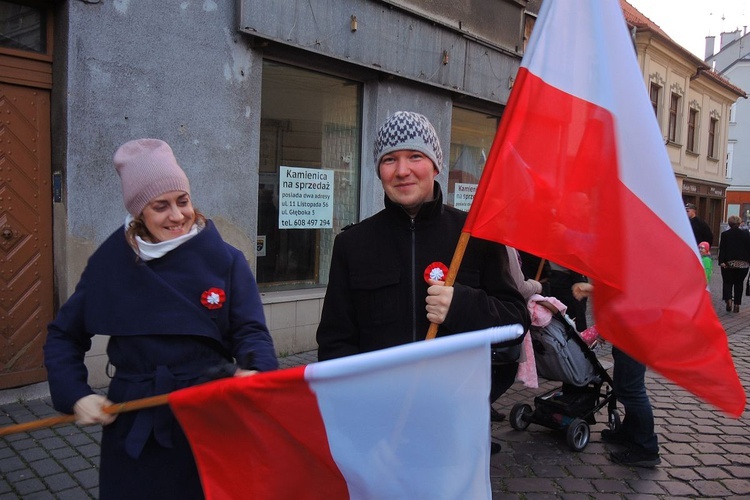 Świętowanie harcerzy ZHR z Niepodległą