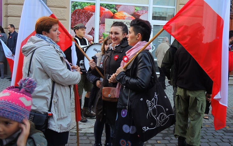 Świętowanie harcerzy ZHR z Niepodległą