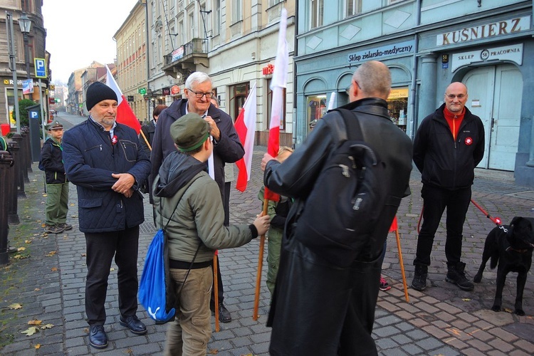 Świętowanie harcerzy ZHR z Niepodległą