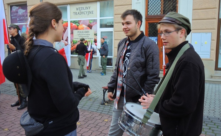 Świętowanie harcerzy ZHR z Niepodległą