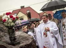 – Św. Jan Paweł II  mówił, że Polska jest matką szczególną i dlatego ma prawo  do miłości szczególnej – przypomniał duszpasterz.