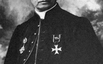 ▲	Ks. Józef Rokoszny.