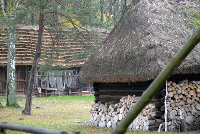 Jesienny spacer po radomskim skansenie