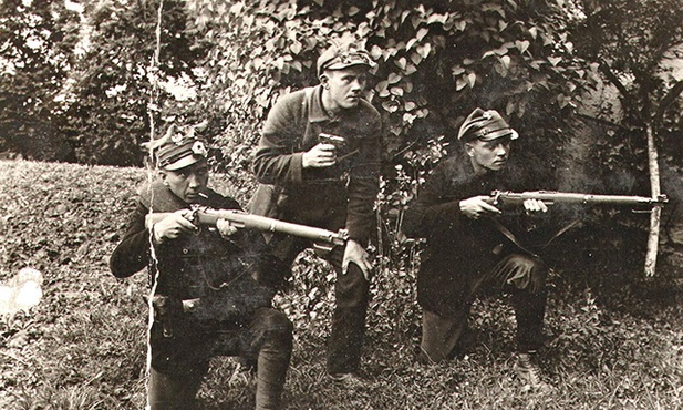 Śląscy powstańcy  w 1921 roku.
