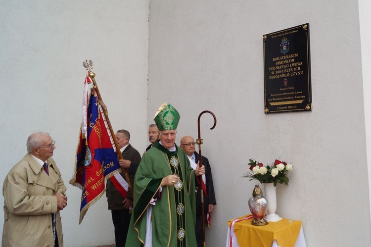 Poświęcenie tablicy pamięci Orląt Lwowskich