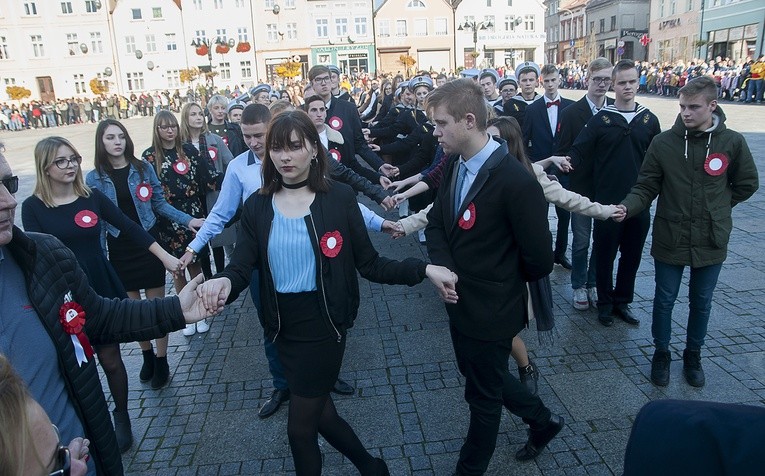 Polonez dla Niepodległej