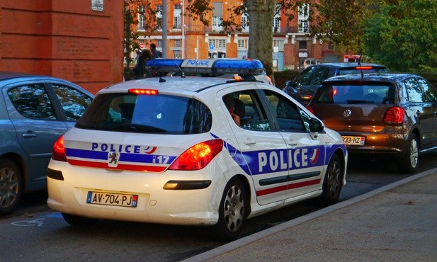 We francuskiej Dunkierce zatrzymano kobietę, która groziła w szpitalu detonacją bomby
