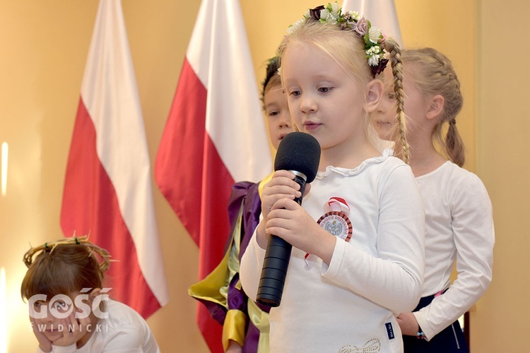 Akademia z okazji 11 listopada w przedszkolu sióstr prezentek