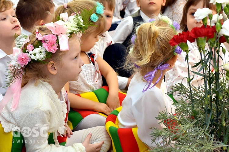 Akademia z okazji 11 listopada w przedszkolu sióstr prezentek