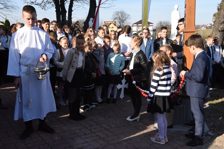 Patriotycznie w Trzetrzewinie