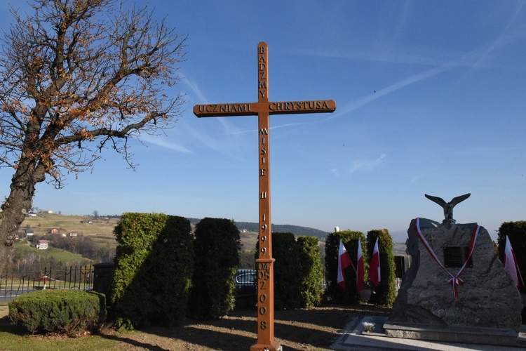 Patriotycznie w Trzetrzewinie