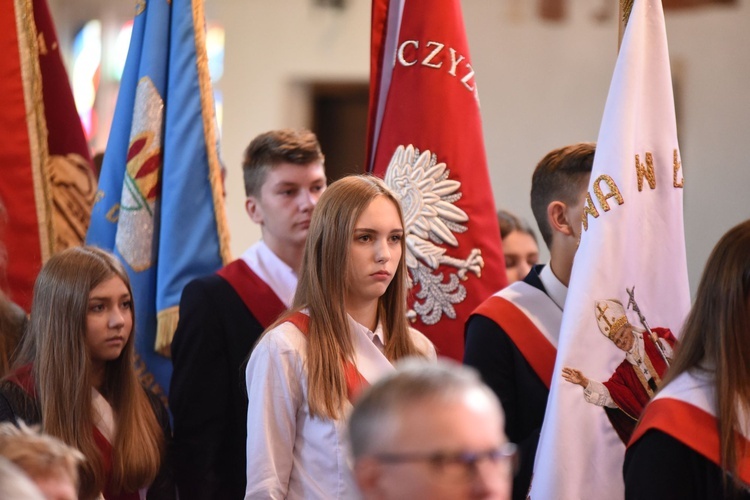 100 lat szkoły w Biadolinach Szlacheckich