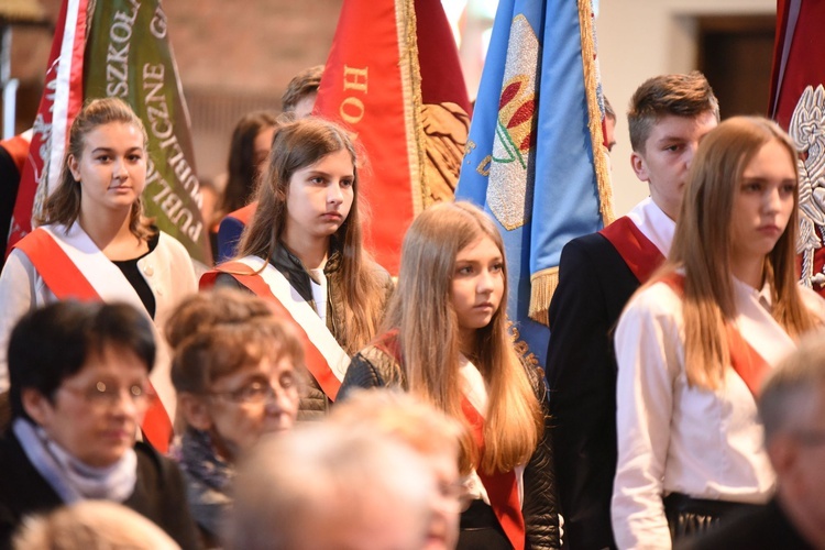 100 lat szkoły w Biadolinach Szlacheckich