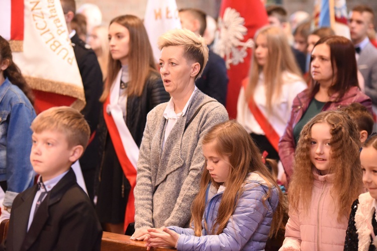 100 lat szkoły w Biadolinach Szlacheckich