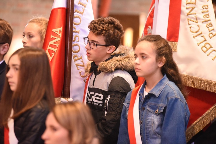 100 lat szkoły w Biadolinach Szlacheckich