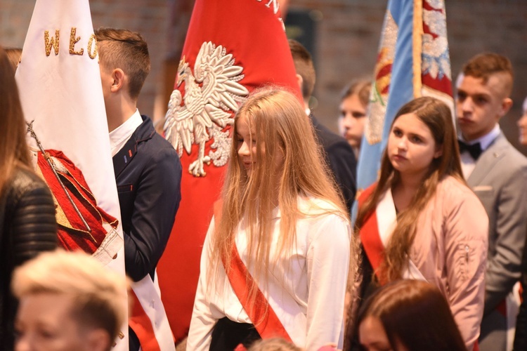 100 lat szkoły w Biadolinach Szlacheckich