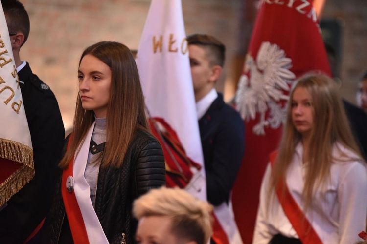 100 lat szkoły w Biadolinach Szlacheckich