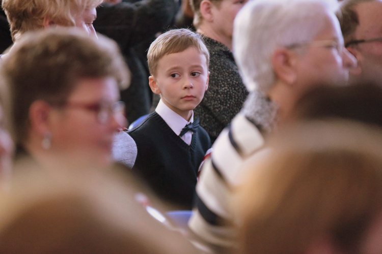 100 lat szkoły w Biadolinach Szlacheckich