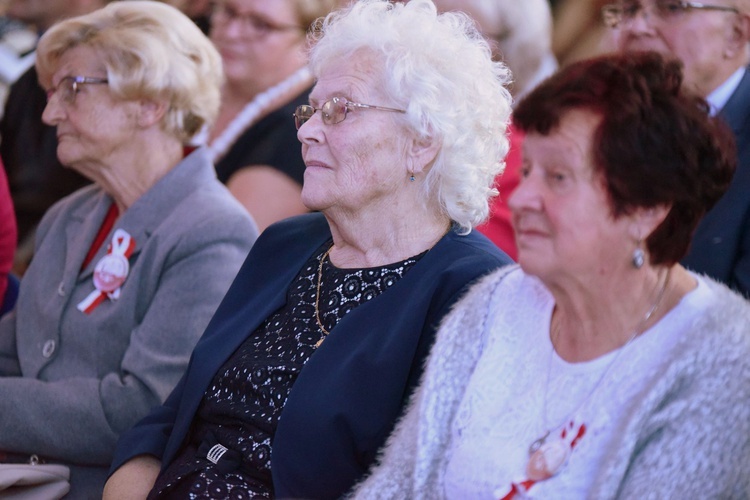 100 lat szkoły w Biadolinach Szlacheckich