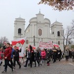 Marsz patriotyczny "Pijarskiej"