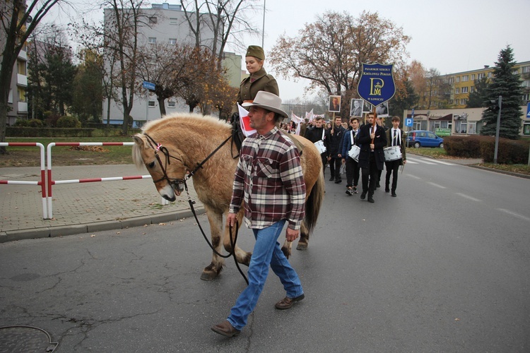 Marsz patriotyczny "Pijarskiej"