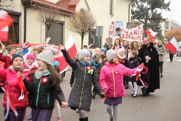 Marsz patriotyczny "Pijarskiej"