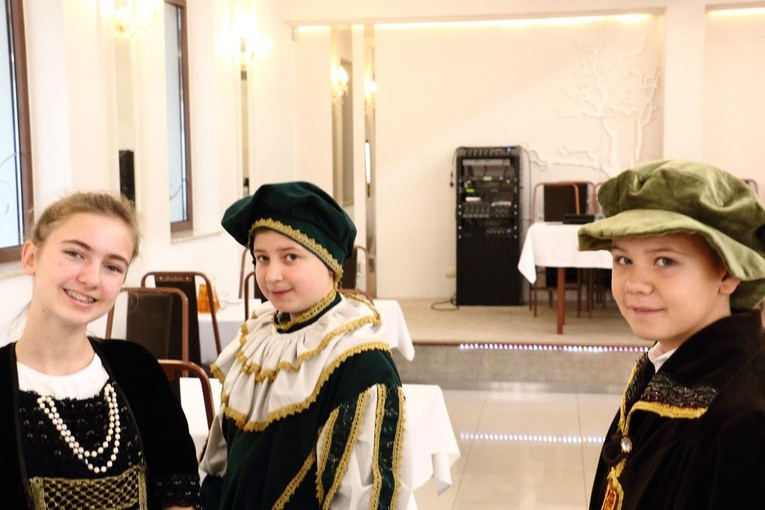 "Żywe obrazy" w konkursie "Kocham Polskę"
