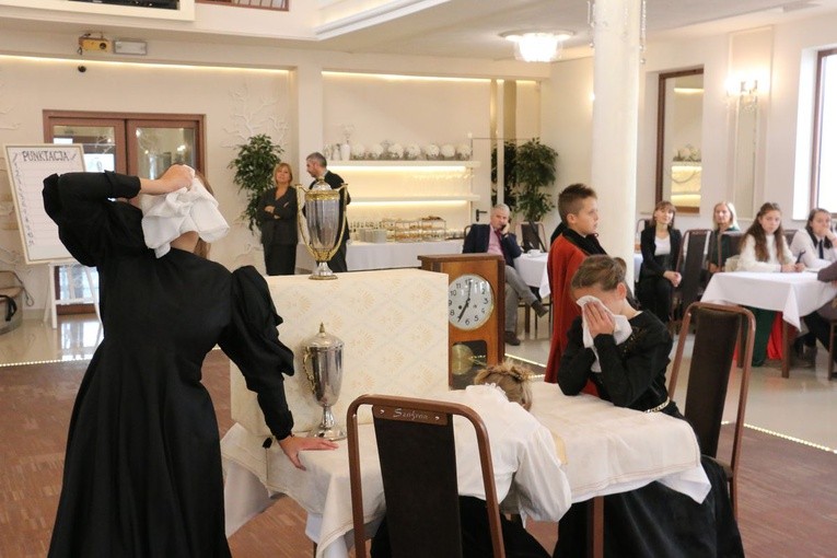 "Żywe obrazy" w konkursie "Kocham Polskę"