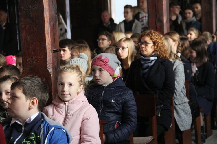 Msza św. z okazji nadania imienia szkole w Jastkowie