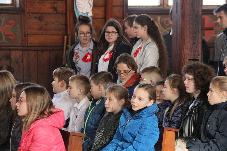 Msza św. z okazji nadania imienia szkole w Jastkowie