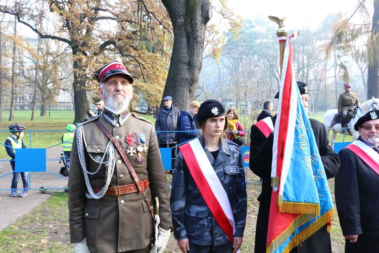 Odsłonięto popiersia zasłużonych Polaków