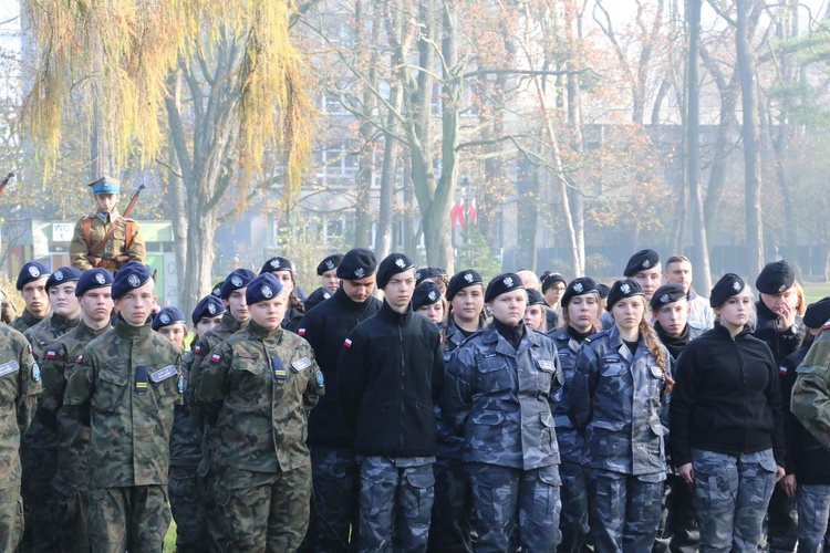 Odsłonięto popiersia zasłużonych Polaków