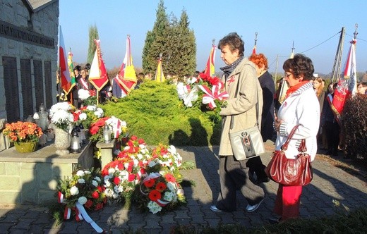 Pisarzowice i ich bohaterowie Niepodleglej