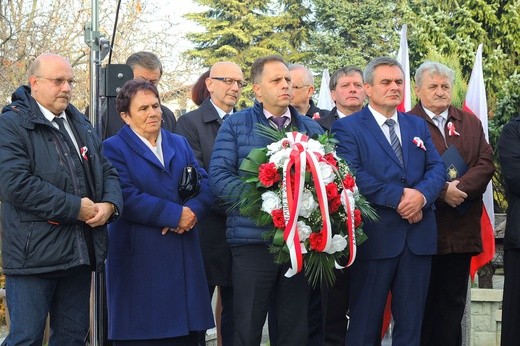 Pisarzowice i ich bohaterowie Niepodleglej