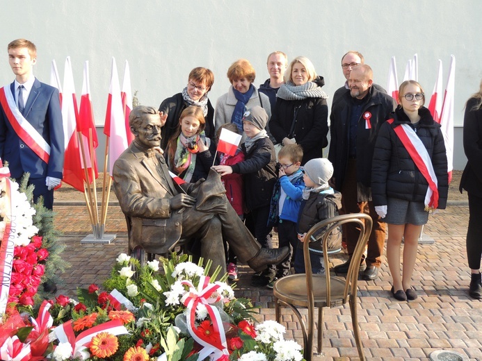 Odsłonięcie pomnika dr. Antoniego Troczewskiego