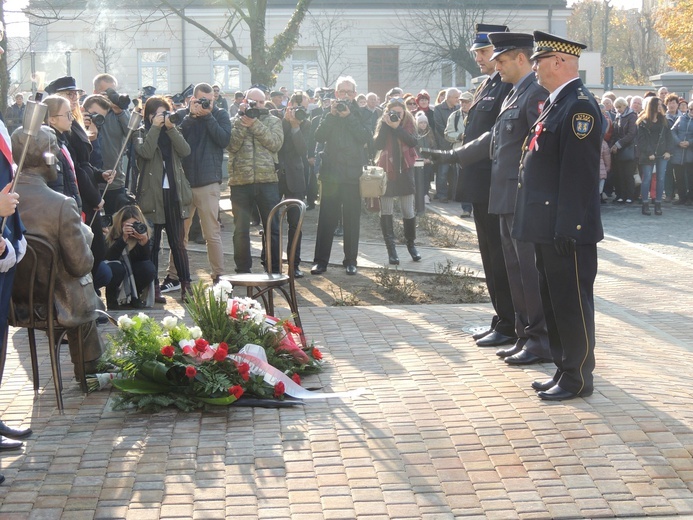 Odsłonięcie pomnika dr. Antoniego Troczewskiego