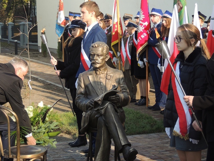 Odsłonięcie pomnika dr. Antoniego Troczewskiego