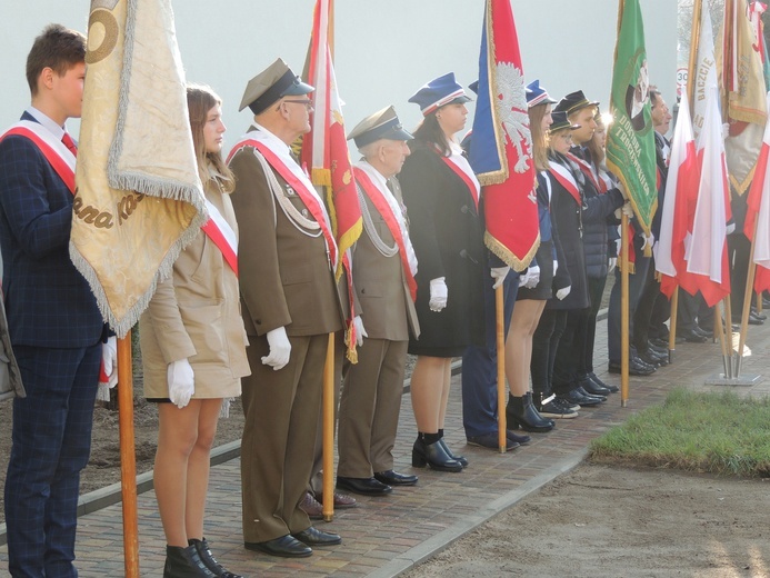 Odsłonięcie pomnika dr. Antoniego Troczewskiego