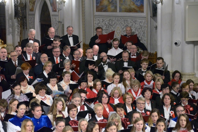 Patriotyczny koncert chórów polonijnych