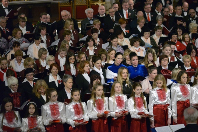 Patriotyczny koncert chórów polonijnych