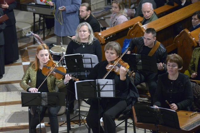 Patriotyczny koncert chórów polonijnych