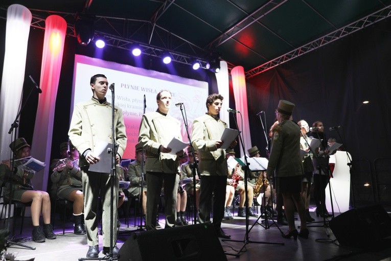 Powrót Pomnika Wolności w Czechowicach-Dziedzicach