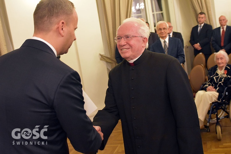 Wręczenie odznaczeń z okazji 100. rocznicy odzyskania niepodległości przez Polskę