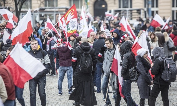 Gigantyczny marsz Warszawie