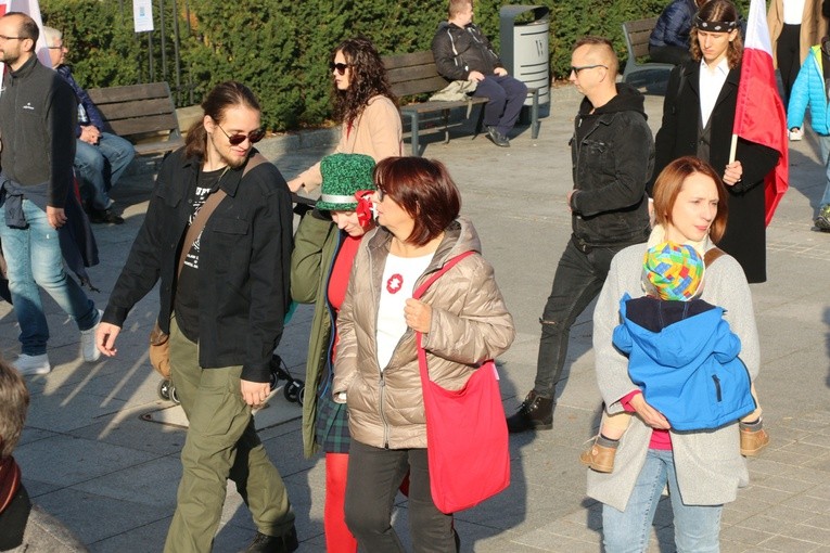 Radosna Parada Niepodległości cz.1