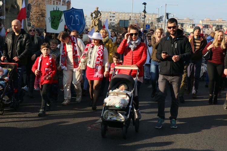 Radosna Parada Niepodległości cz.1